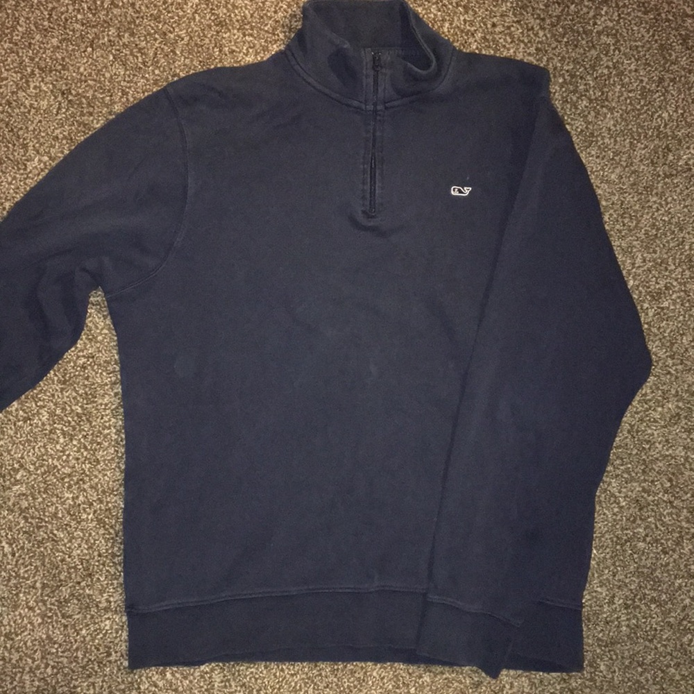 Vineyard Vine Quarter-zip, barely worn SIZE L